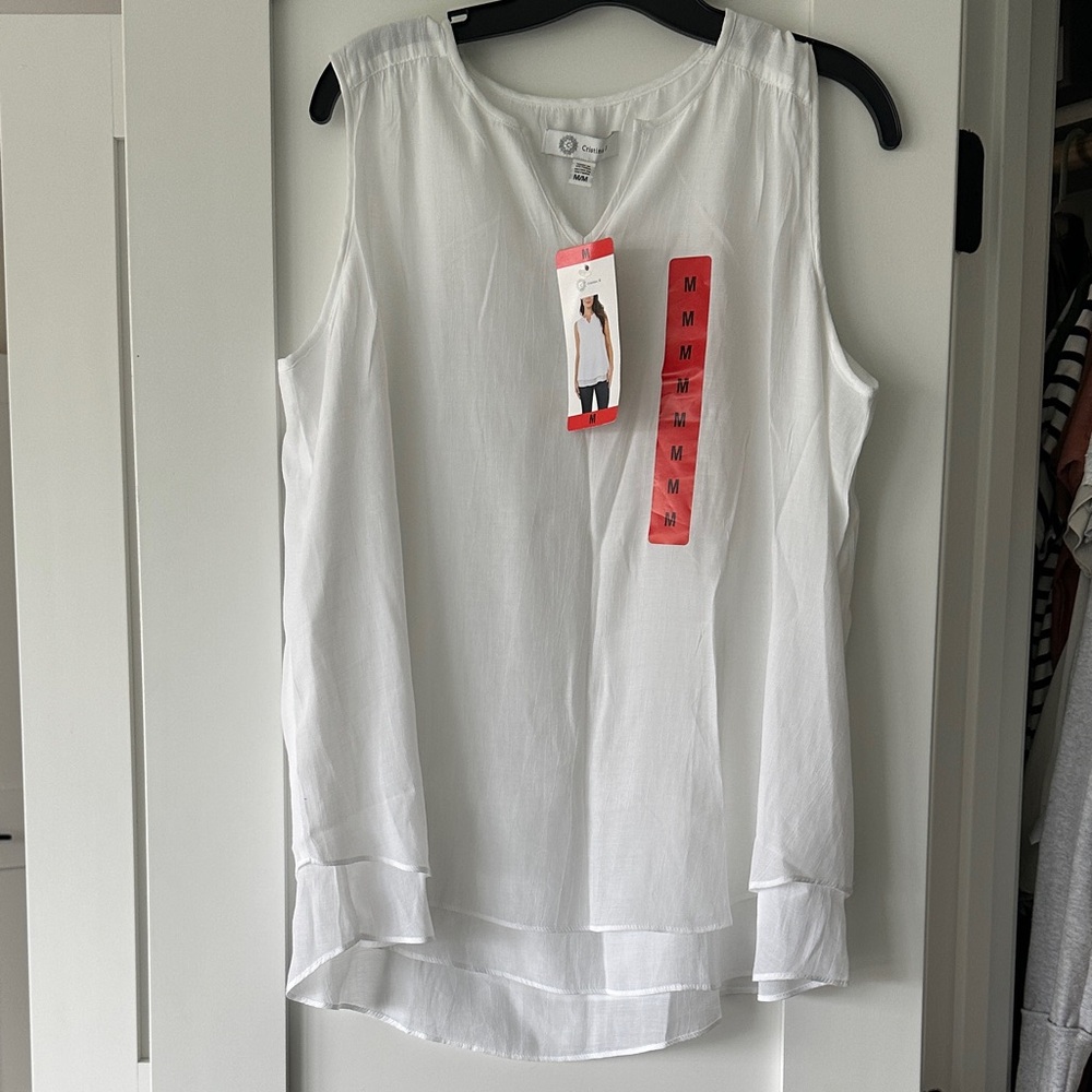 Chic White Layered Sleeveless Blouse
